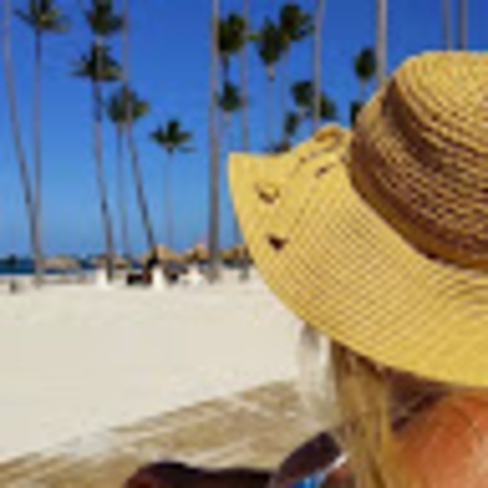 Meet your Posher, Chrissy